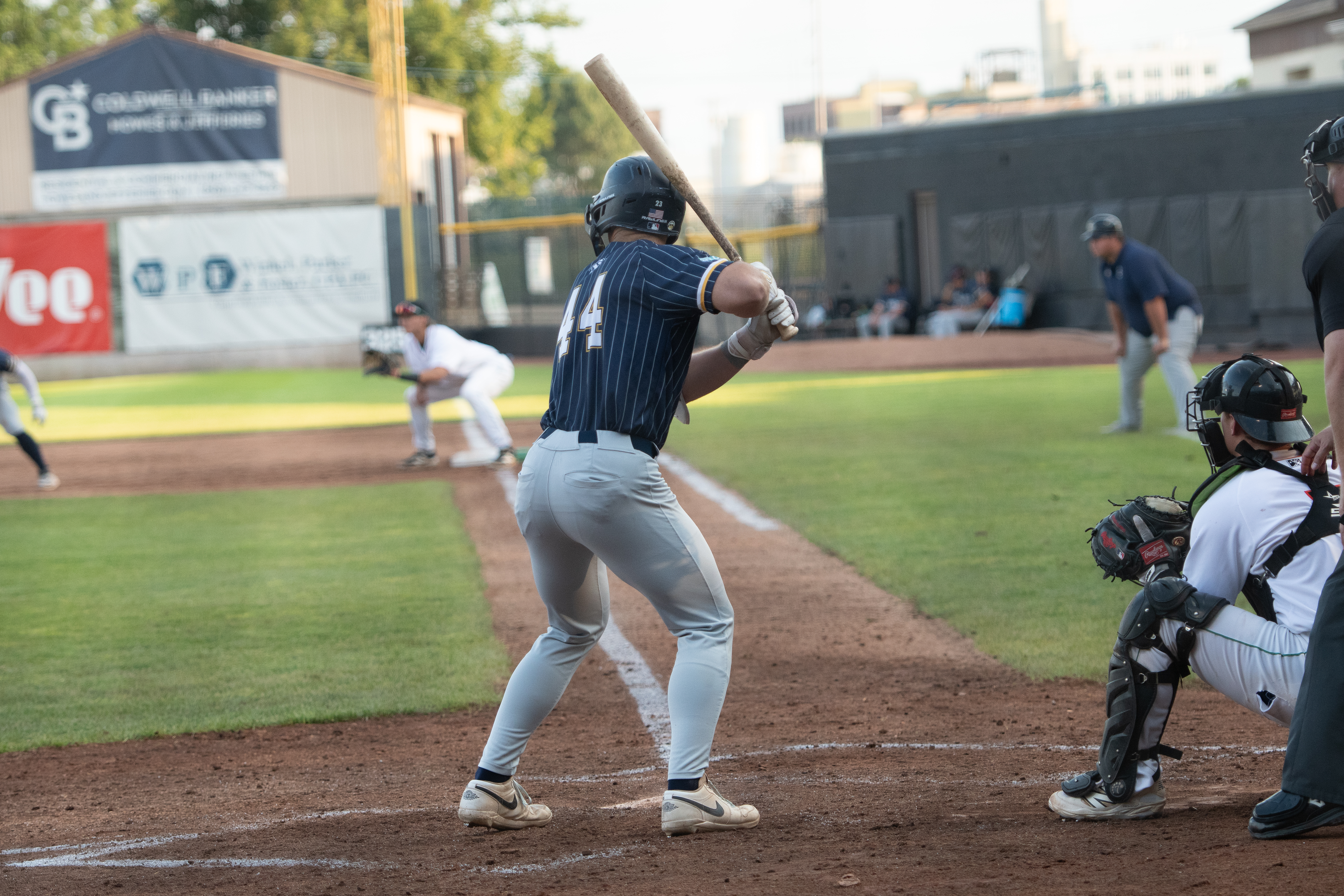 Bees Win Streak Ends in Clinton