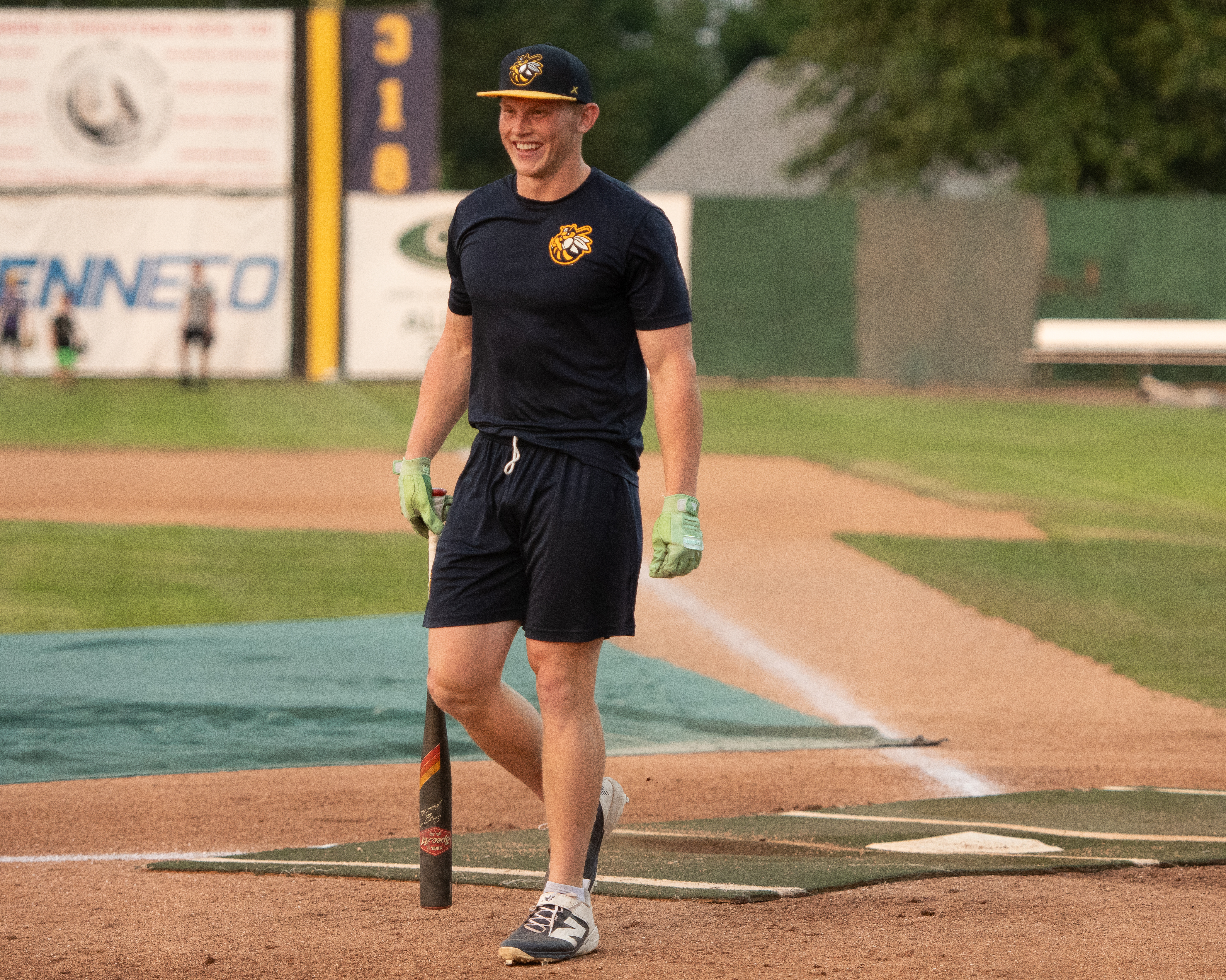 Peltz Wins Team Home Run Derby, Prizes Handed Out at Community Basket Extravaganza